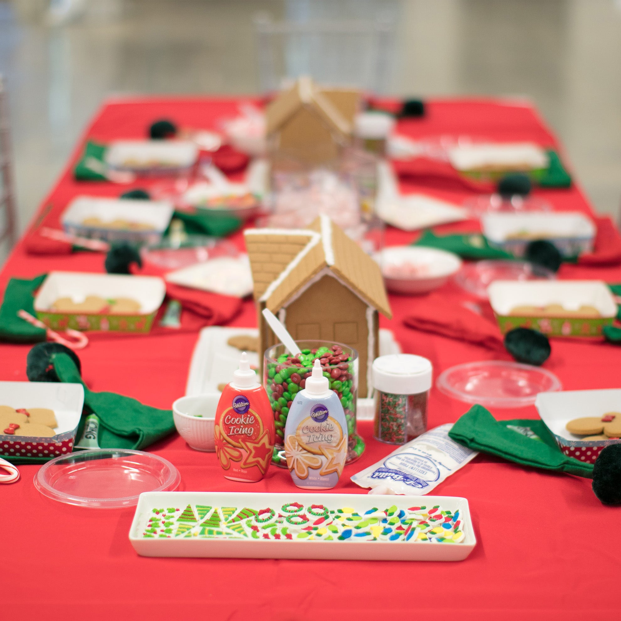gingerbread house decorating